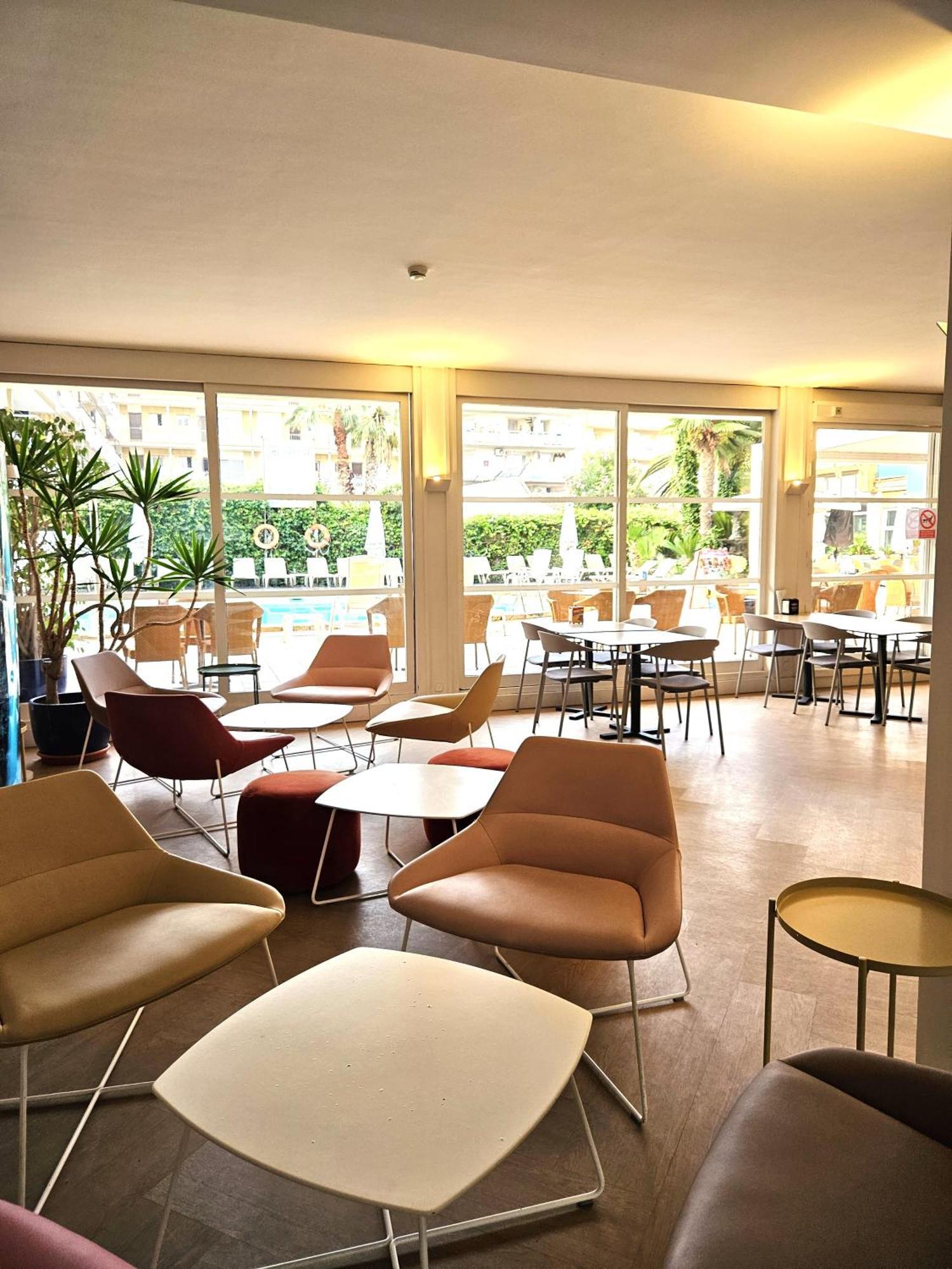 Hotel Canada Palace Calafell Exterior photo