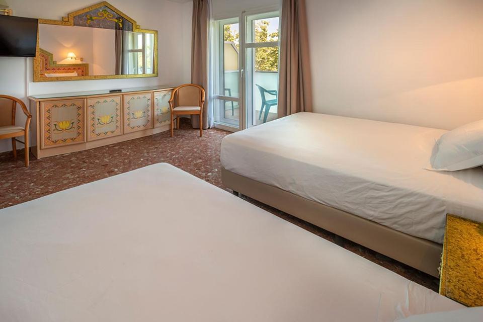 Hotel Canada Palace Calafell Exterior photo
