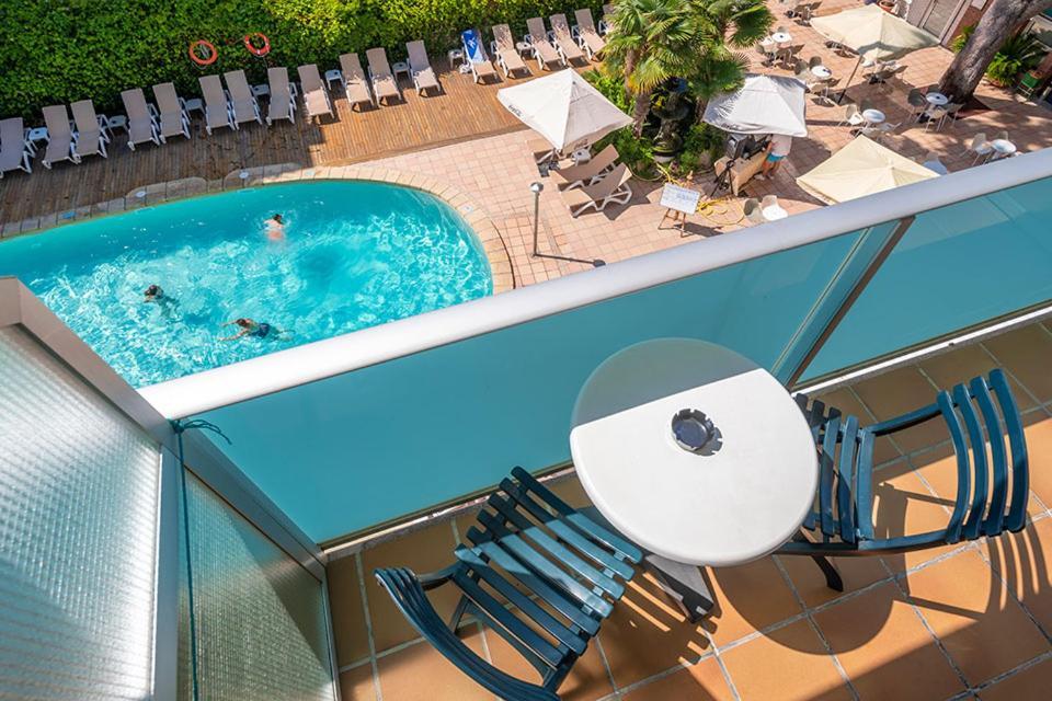 Hotel Canada Palace Calafell Exterior photo